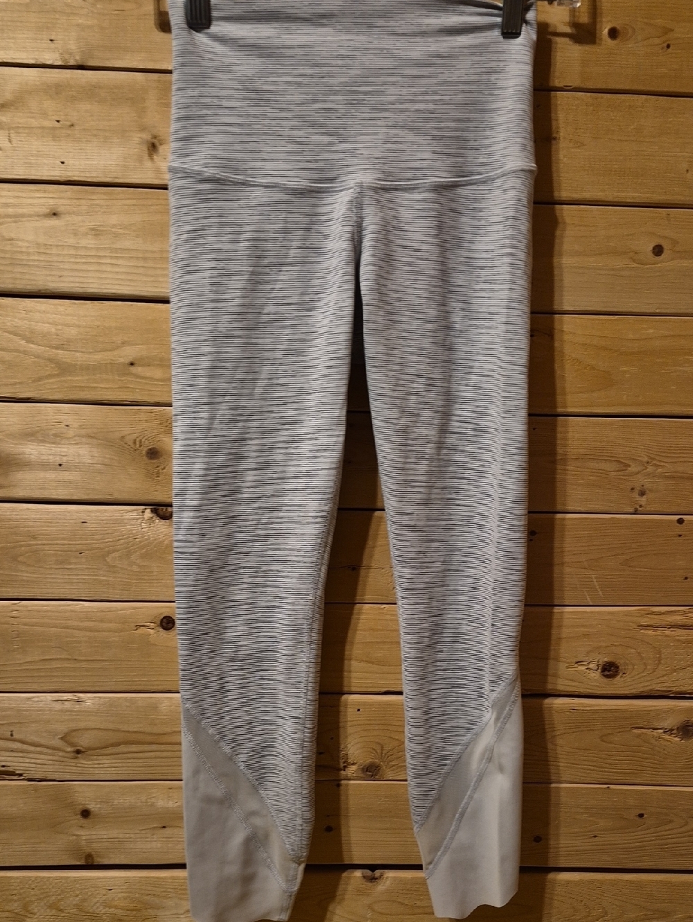 Womens Lululemon Wunder Under Scalloped Cropped Leggings Size 4
